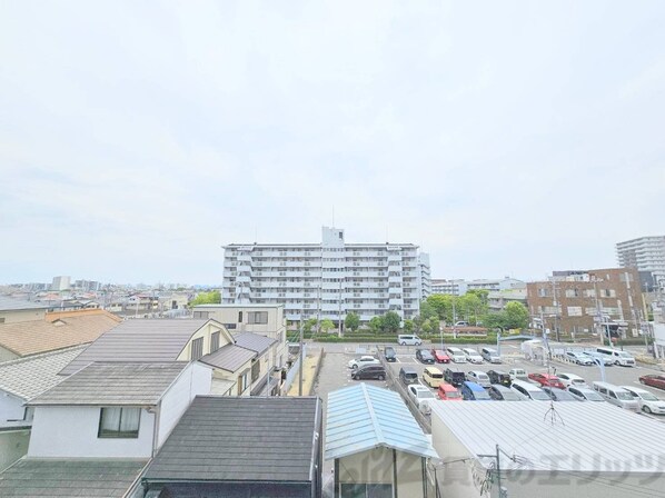 ガーデンクォーツ摂津正雀の物件内観写真